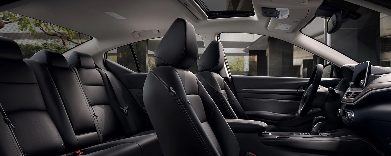 Habitacle de la Nissan Altima 2025.